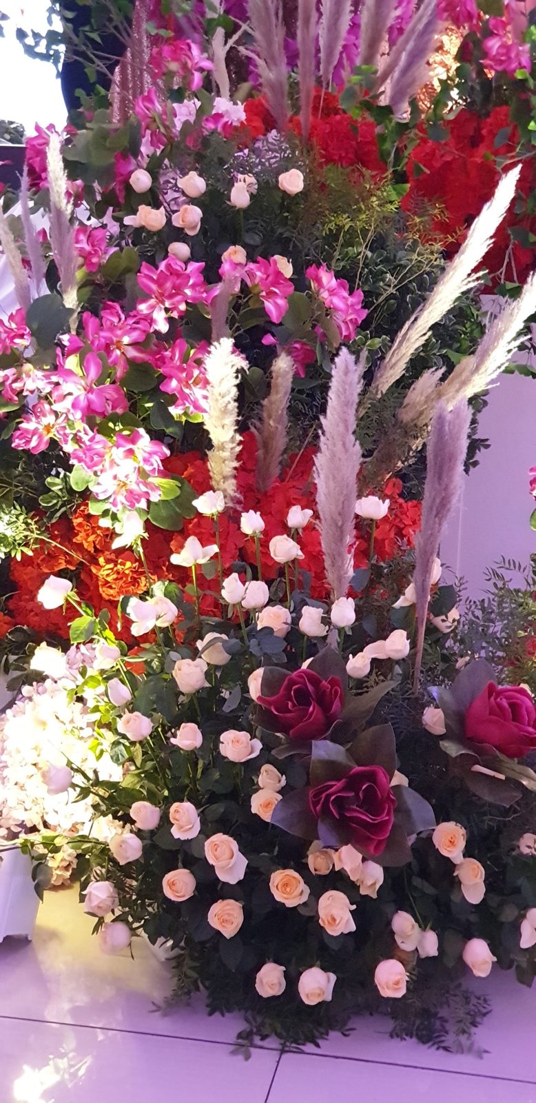 Floral arrangement in pink and red